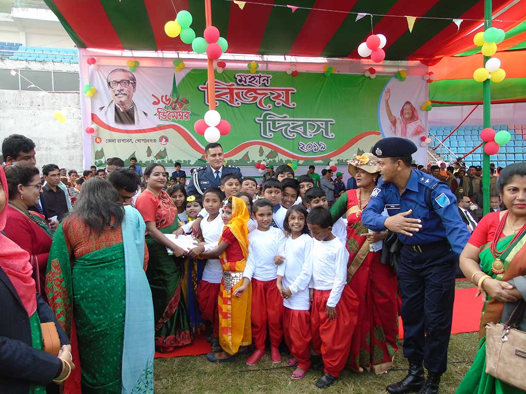 ২০১৯ সালের ১৬ই ডিসেম্বর কুচকাওয়াজে ১ম স্থান অধিকার করে মালেকা একাডেমি